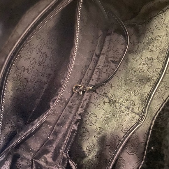 MICHAEL Michael Kors Handbag! Final Price! π - Picture 5 of 9